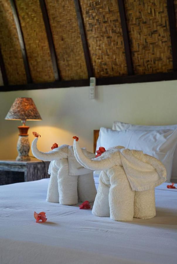 Copacabana Gili Air Hotel มาตารัม ภายนอก รูปภาพ